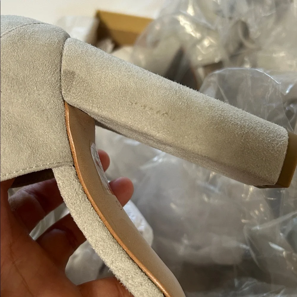 NIB The Mode Collective Light Grey Suede Heels